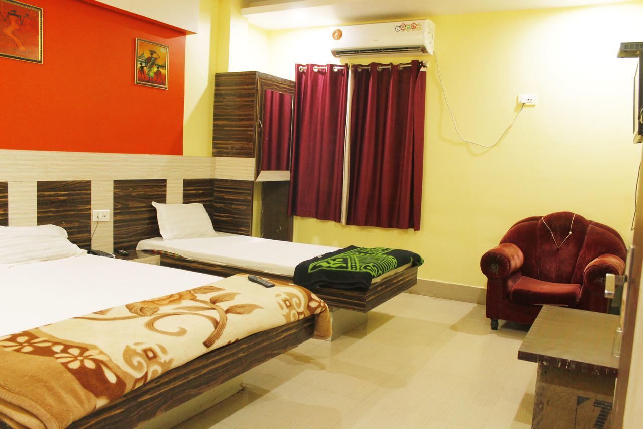 Hotel Meera Palace Deoghar Exterior foto